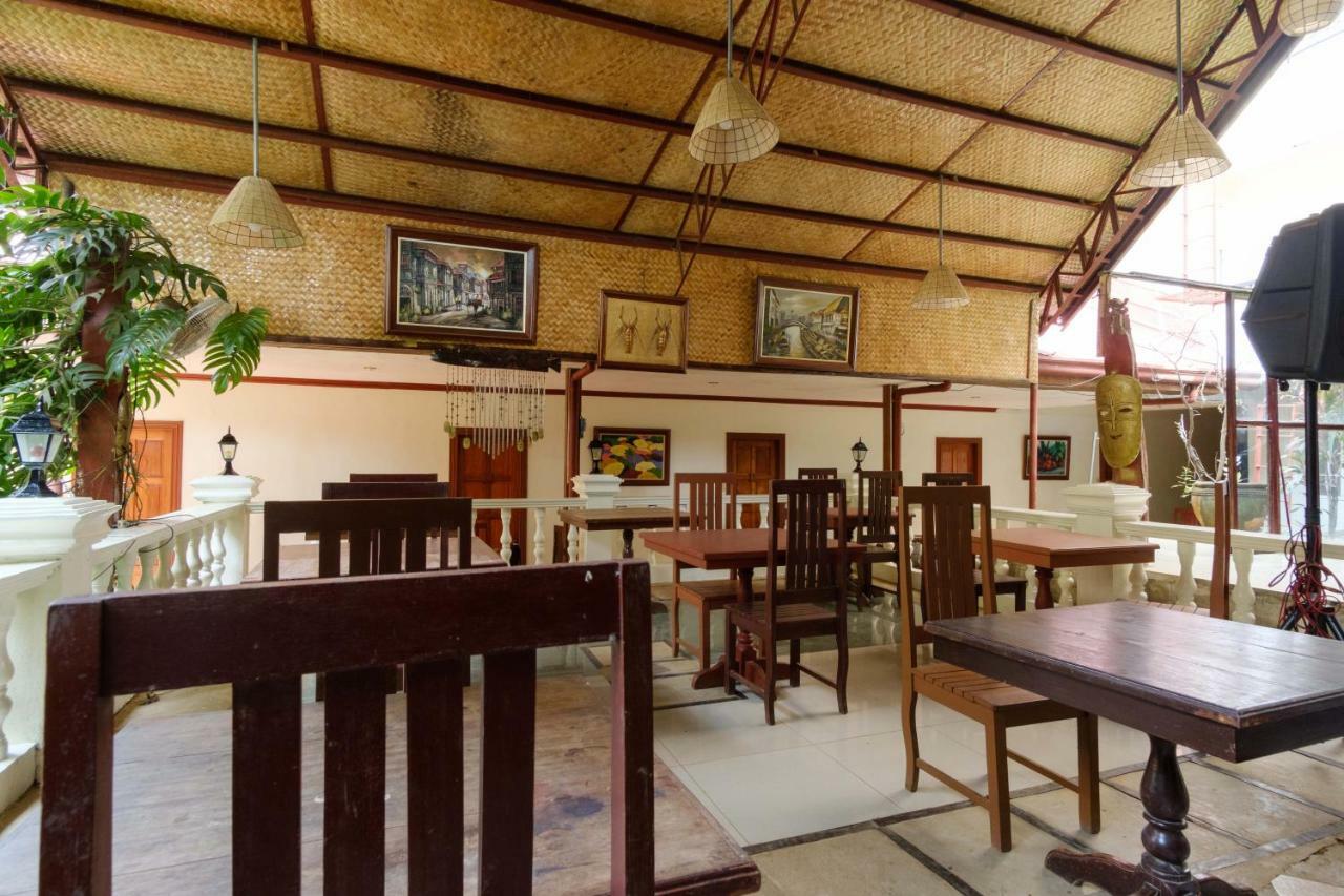 Oyo 621 De Loro Inn Puerto Princesa Exterior foto